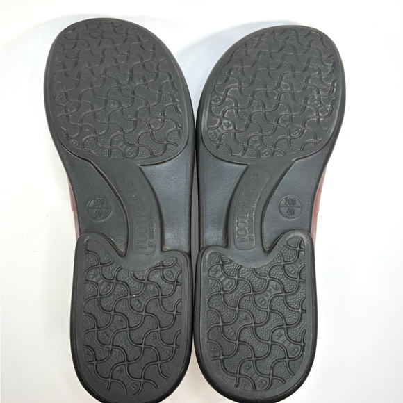 Footprints by Birkenstock Eden Mary Jane Loafers | 9 - Picture 9 of 13